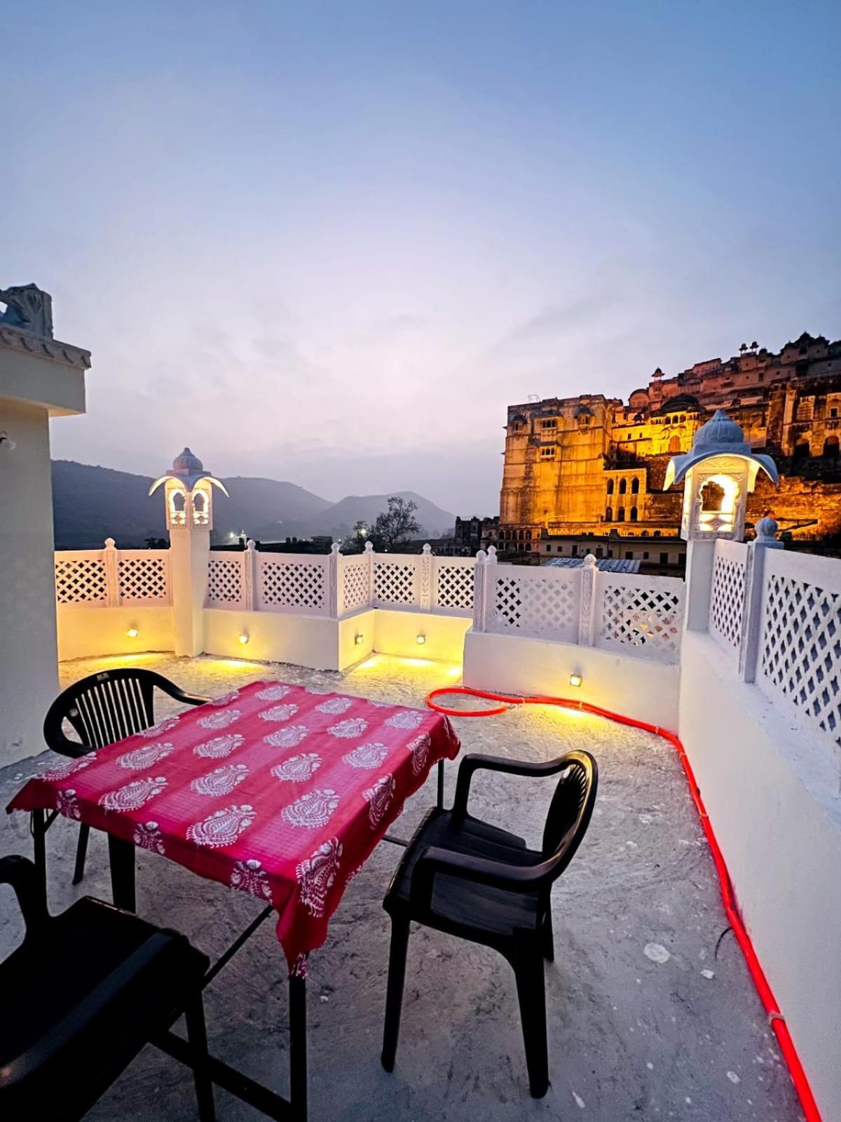 בונדי The Palace View Homestay & Restaurant מראה חיצוני תמונה
